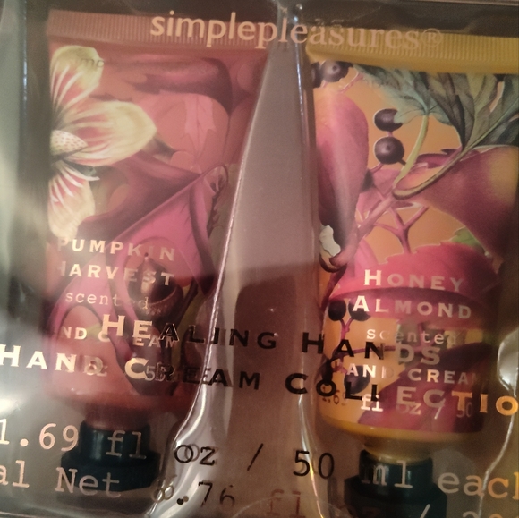 NWT! Simple Pleasures Hand Lotion Set (4pk) - Picture 2 of 7